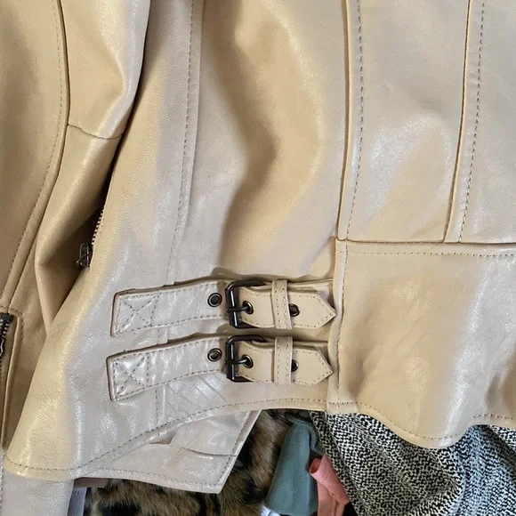 Victoria’s Secret Moto jacket blush m defective - Picture 7 of 9